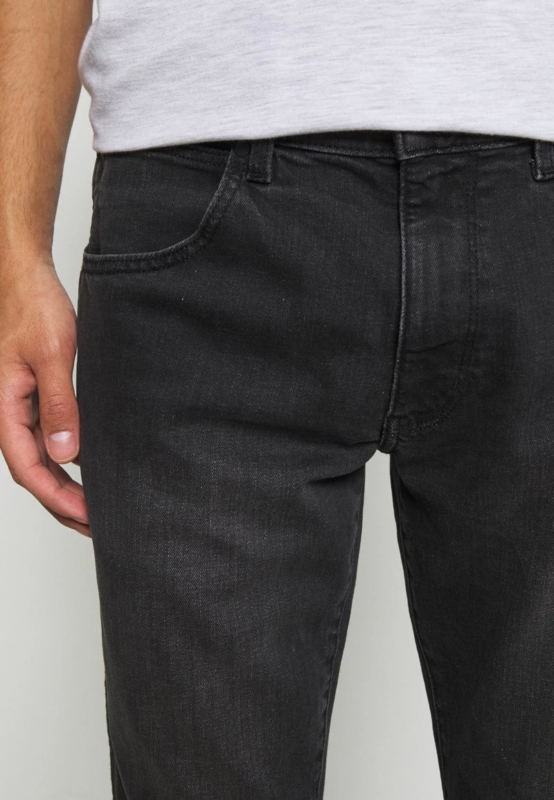 Wrangler LARSTON - Jeans Slim Fit - Like A Champ 4 Wrangler LARSTON - Jeans Slim Fit - Like A Champ – Bild 4