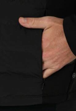 Wrangler ATHLETIC HYBRID - Übergangsjacke - Real Black 9 Wrangler ATHLETIC HYBRID - Übergangsjacke - Real Black -Deutschland Wrangler Verkaufs-Shop 042e7567d9bb4d9cbdef80efa9822d44