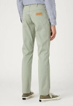 Wrangler BRYSON - Jeans Straight Leg - Sea Grass -Deutschland Wrangler Verkaufs-Shop 04b83f8d05de4286a656ae0c0298e644