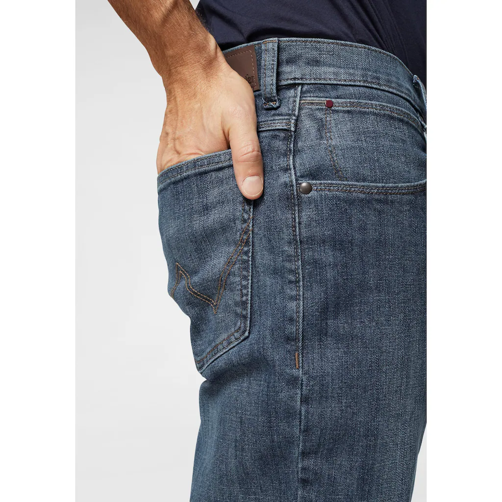 Wrangler Straight-Jeans »Authentic Straight« 4 Wrangler Straight-Jeans »Authentic Straight« – Bild 4