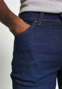 Wrangler TEXAS - Jeans Straight Leg - Comfort Zone -Deutschland Wrangler Verkaufs-Shop 05a87d99126745b89660807a833074b5