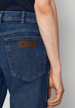 Wrangler TEXAS - Jeans Straight Leg - The Rock -Deutschland Wrangler Verkaufs-Shop 0af36f42304347228a834e0950c64ddd