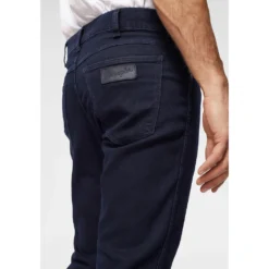 Wrangler Stretch-Jeans »Greensboro Regular Straight« -Deutschland Wrangler Verkaufs-Shop 11c332b00c17e53116a186f784a76f7b
