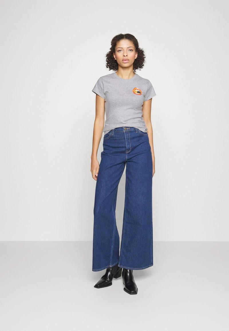 Wrangler SHRUNKEN BAND TEE - T-Shirt Print - Light Grey 2 Wrangler SHRUNKEN BAND TEE - T-Shirt Print - Light Grey – Bild 2