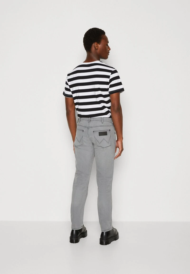 Wrangler GREENSBORO - Jeans Straight Leg - Light Ashes 3 Wrangler GREENSBORO - Jeans Straight Leg - Light Ashes – Bild 3