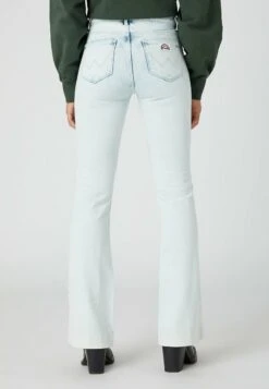 Wrangler Flared Jeans - Be The Storm 8 Wrangler Flared Jeans - Be The Storm -Deutschland Wrangler Verkaufs-Shop 2e9fc428329e4fbd80ad920f49020d8f