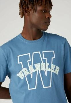 Wrangler GRAPHIC TEE - T-Shirt Print - Captains Blue 9 Wrangler GRAPHIC TEE - T-Shirt Print - Captains Blue -Deutschland Wrangler Verkaufs-Shop 408428aac19740b3a11b7b65fb454f47