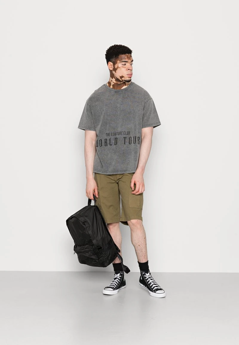 Wrangler CASEY - Shorts - Lone Tree Green 2 Wrangler CASEY - Shorts - Lone Tree Green – Bild 2