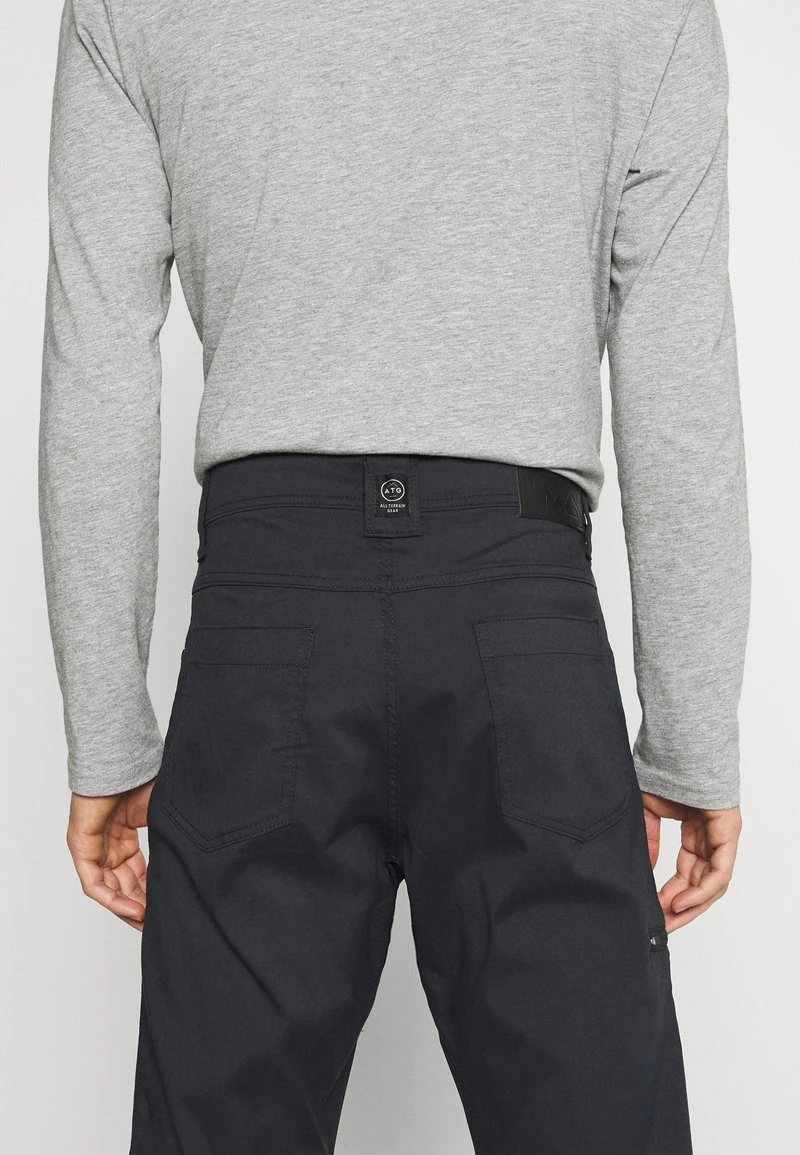 Wrangler ALL TERRAIN GEAR UTILITY PANT - Cargohose - Caviar 4 Wrangler ALL TERRAIN GEAR UTILITY PANT - Cargohose - Caviar – Bild 4