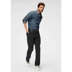 Wrangler Gerade Jeans »Texas« 9 Wrangler Gerade Jeans »Texas« -Deutschland Wrangler Verkaufs-Shop 4fe64bed509842f426776929a80947a7