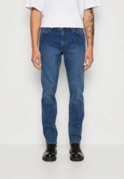 Wrangler GREENSBORO - Jeans Straight Leg - The Look