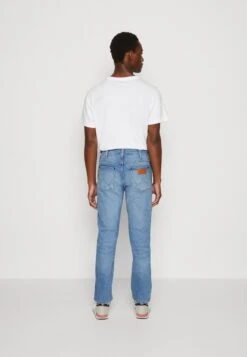 Wrangler LARSTON - Jeans Slim Fit - Cool Twist 8 Wrangler LARSTON - Jeans Slim Fit - Cool Twist -Deutschland Wrangler Verkaufs-Shop 531975ede3e94bb598bd26f8fbb59057