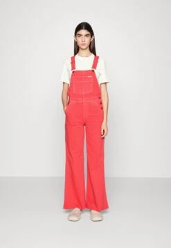 Wrangler CASEY JONES FLARE OVERALL - Latzhose - Poppy Red