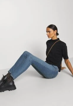 Wrangler Jeans Skinny Fit - Snuggle Bug -Deutschland Wrangler Verkaufs-Shop 6554a2645e3b4a44ae124140dd95f321