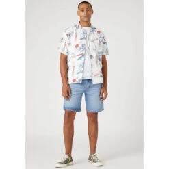 Wrangler Jeansshorts 10 Wrangler Jeansshorts -Deutschland Wrangler Verkaufs-Shop 6e4f6f2a2234d1ce677212b1c765faae