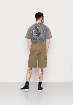 Wrangler CASEY - Shorts - Lone Tree Green 8 Wrangler CASEY - Shorts - Lone Tree Green -Deutschland Wrangler Verkaufs-Shop 74fa8424fb1e4939bb18421fcd053baf