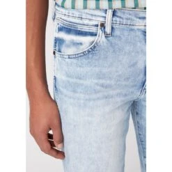 Wrangler Gerade Jeans »Larston« -Deutschland Wrangler Verkaufs-Shop 78b173a36d80098e937c5bb9b08d041f