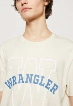 Wrangler GRAPHIC TEE - T-Shirt Print - Turtledove 11 Wrangler GRAPHIC TEE - T-Shirt Print - Turtledove -Deutschland Wrangler Verkaufs-Shop 7e61398d65884bab9c5cb0c831e525ce
