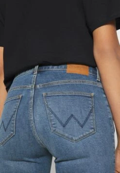 Wrangler Jeans Skinny Fit - Snuggle Bug -Deutschland Wrangler Verkaufs-Shop 8009bc3b141747e28300f787cf983c85