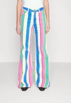 Wrangler WANDERER - Jeans Relaxed Fit - Rainbow Pop