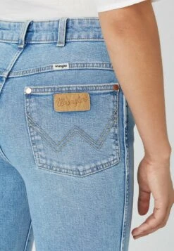 Wrangler WESTWARD - Jeans Bootcut - Zelda -Deutschland Wrangler Verkaufs-Shop 86ce8c197b9041e1b4e0d8cf1376be61