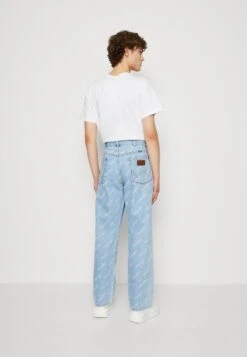 Wrangler REDDING UNISEX - Jeans Relaxed Fit - Light Wash 8 Wrangler REDDING UNISEX - Jeans Relaxed Fit - Light Wash -Deutschland Wrangler Verkaufs-Shop 90051aaef50a4fc3865719094f3b7aea