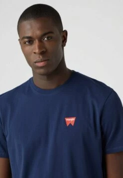 Wrangler SIGN OFF TEE - T-Shirt Basic - Navy -Deutschland Wrangler Verkaufs-Shop 93eaae4a3ba54c799bd31bdfb0176bc6
