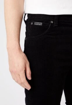 Wrangler TEXAS CORDUROY - Stoffhose - Black 10 Wrangler TEXAS CORDUROY - Stoffhose - Black -Deutschland Wrangler Verkaufs-Shop 9de0bbc11a1a40f6a3cec9221a89c763