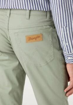 Wrangler BRYSON - Jeans Straight Leg - Sea Grass -Deutschland Wrangler Verkaufs-Shop a3d423ea475f4e1db3ac9391b725da56