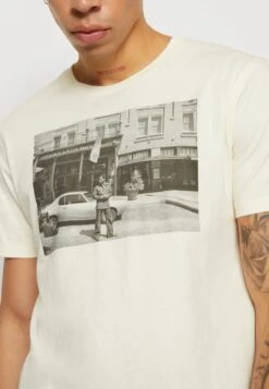 Wrangler GRAPHIC TEE - T-Shirt Print - Vanilla Ice -Deutschland Wrangler Verkaufs-Shop a43aef868d3245dcbba11e89cd378968