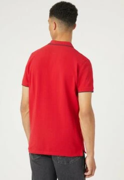 Wrangler TIPPED WITH LOGO - Poloshirt - Red -Deutschland Wrangler Verkaufs-Shop aa05afd4e9e148af93fc3c0de5217edb