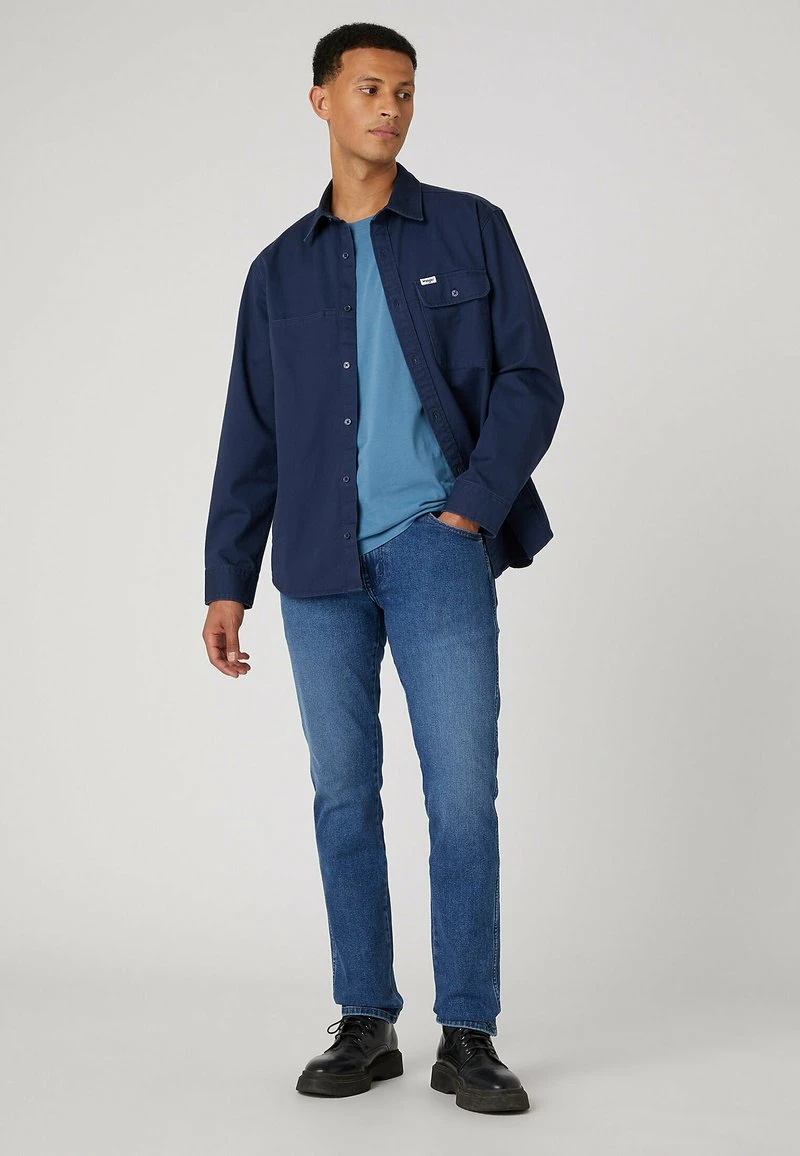 Wrangler LOGO TEE - T-Shirt Basic - Captains Blue 2 Wrangler LOGO TEE - T-Shirt Basic - Captains Blue – Bild 2