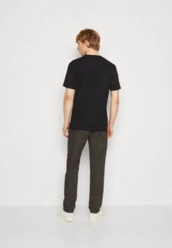 Wrangler TEE - T-Shirt Print - Black -Deutschland Wrangler Verkaufs-Shop bf938356b3c6427f92e3f06ec4d533aa