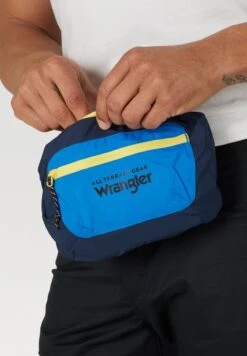 Wrangler ALL TERRAIN GEAR PACKABLE ZIPOFF CARGO - Stoffhose - Black -Deutschland Wrangler Verkaufs-Shop c0d79e0bd81d4e15ba554d403a6518df