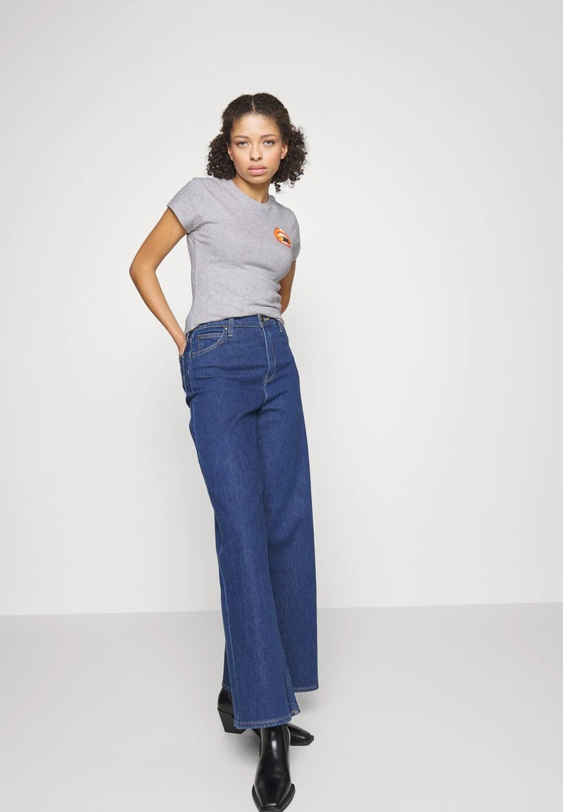 Wrangler SHRUNKEN BAND TEE - T-Shirt Print - Light Grey 5 Wrangler SHRUNKEN BAND TEE - T-Shirt Print - Light Grey – Bild 5