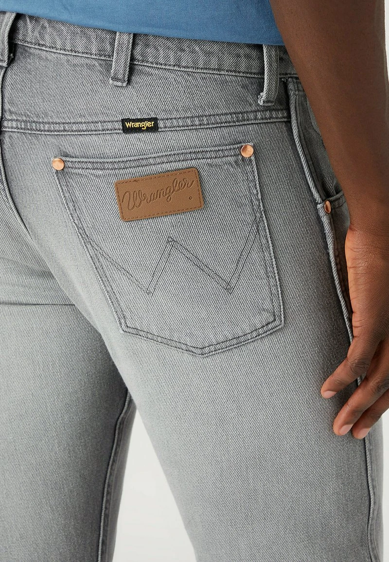 Wrangler Jeans Straight Leg - Silver Lining 5 Wrangler Jeans Straight Leg - Silver Lining – Bild 5