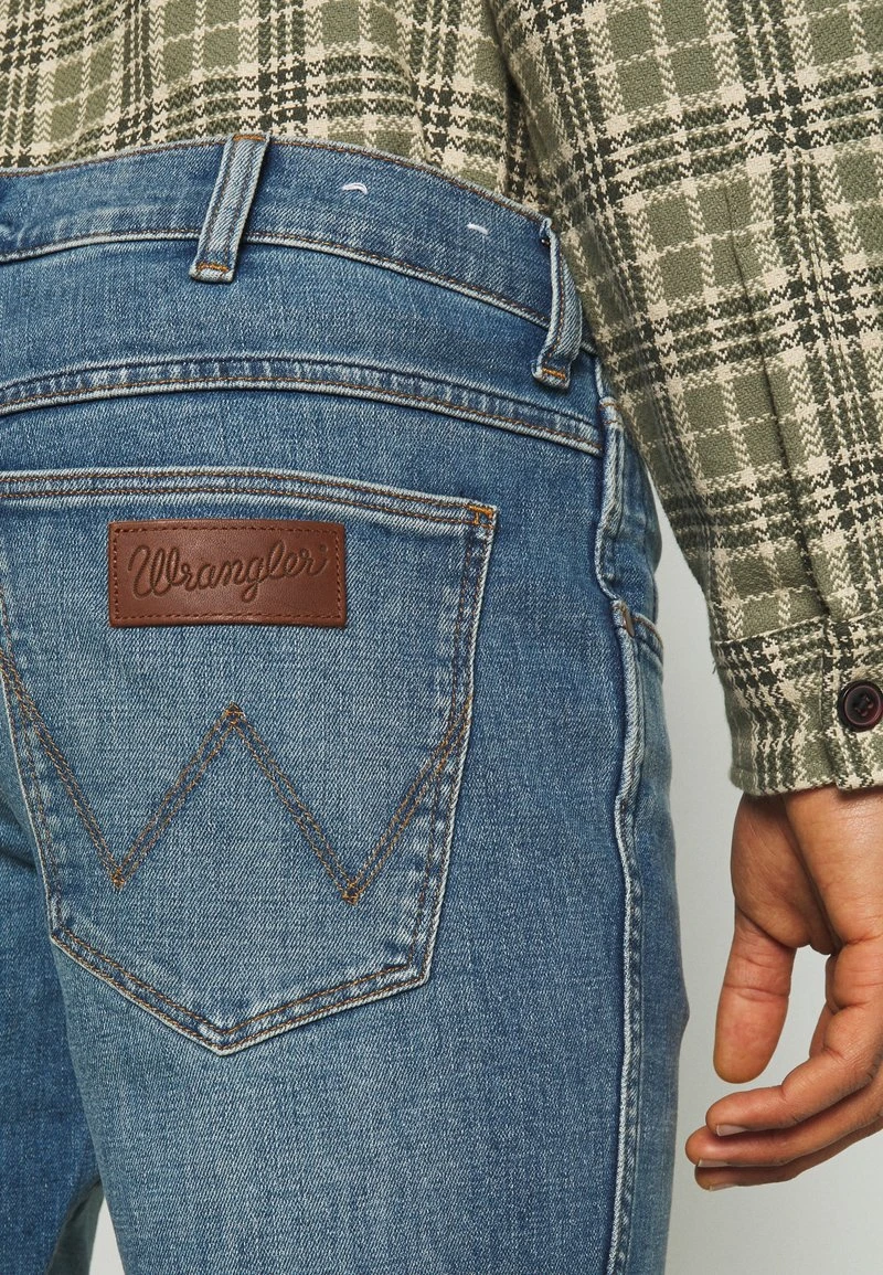 Wrangler Jeans Straight Leg - Blue Fever 6 Wrangler Jeans Straight Leg - Blue Fever – Bild 6