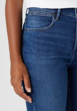 Wrangler Jeans Slim Fit - Authentic Love -Deutschland Wrangler Verkaufs-Shop e7d30520d2e94e84ab7b0f714935f194