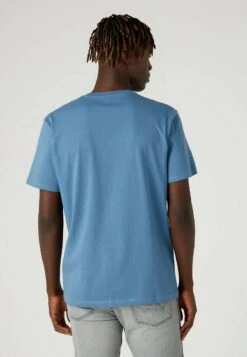Wrangler GRAPHIC TEE - T-Shirt Print - Captains Blue 8 Wrangler GRAPHIC TEE - T-Shirt Print - Captains Blue -Deutschland Wrangler Verkaufs-Shop f39d07d2cb904d6986f13ef0815859e3