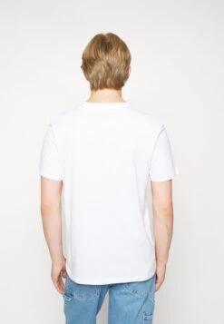 Wrangler TEE 2 PACK - T-Shirt Basic - White -Deutschland Wrangler Verkaufs-Shop f9bf360a452d45a5bc43600ef80989b3